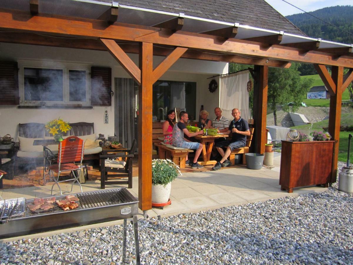 Haus Holunder Weissbriach Lägenhet Exteriör bild